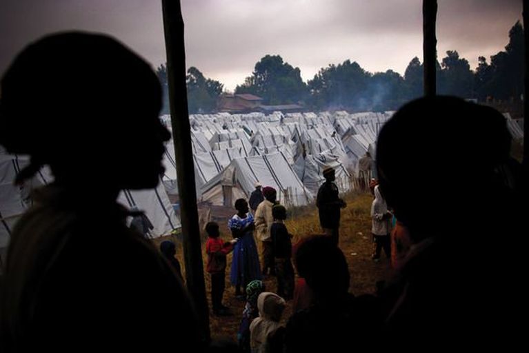 3 Współpracujący z agencją Redux Micah Albert przedstawia się jako "fotograf w służbie działalności humanitarnej".
To zdjęcie, nagrodzone w konkursie PDN, zostało wykonane po ostatnich wyborach w Kenii, kiedy kraj ogarnęły rozruchy.