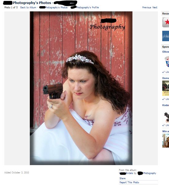 8 O najgorszych zdjęciach ślubnych już nie raz pisaliśmy na Fotoblogii. Najwidoczniej autor tej pracy chciał przebić je wszystkie. Fot. http://youarenotaphotographer.com