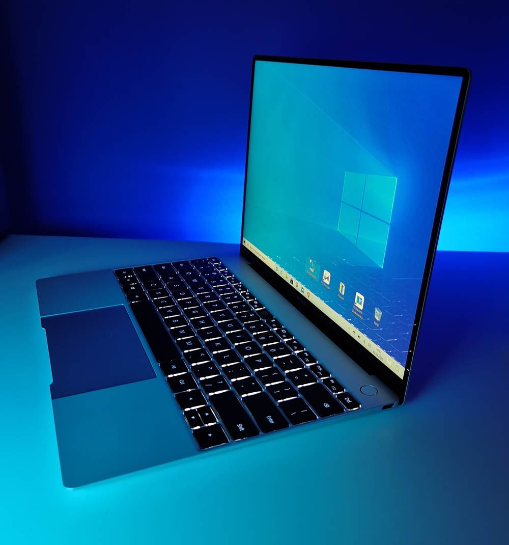 Huawei MateBook X - podświetlana klawiatura
