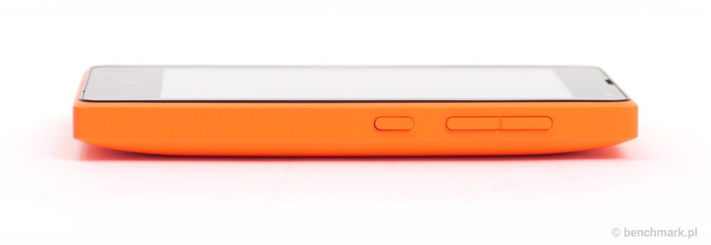 Nokia Lumia 435 - bok