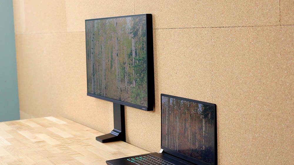 Samsung Space SR75 32 cale 4K monitor