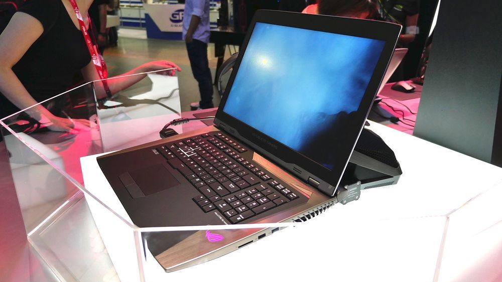 ASUS ROG GX800 laptop