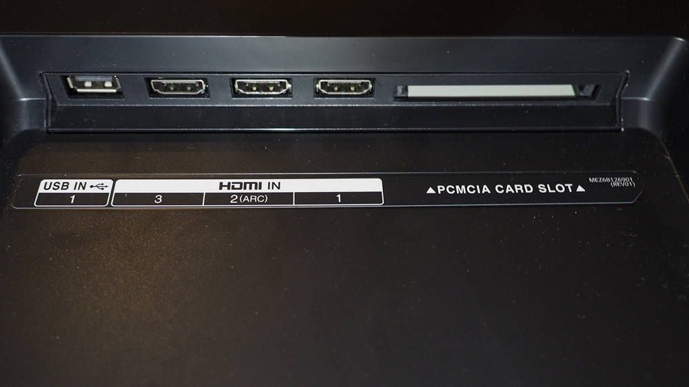 LG 55C9 - wyjścia wejścia