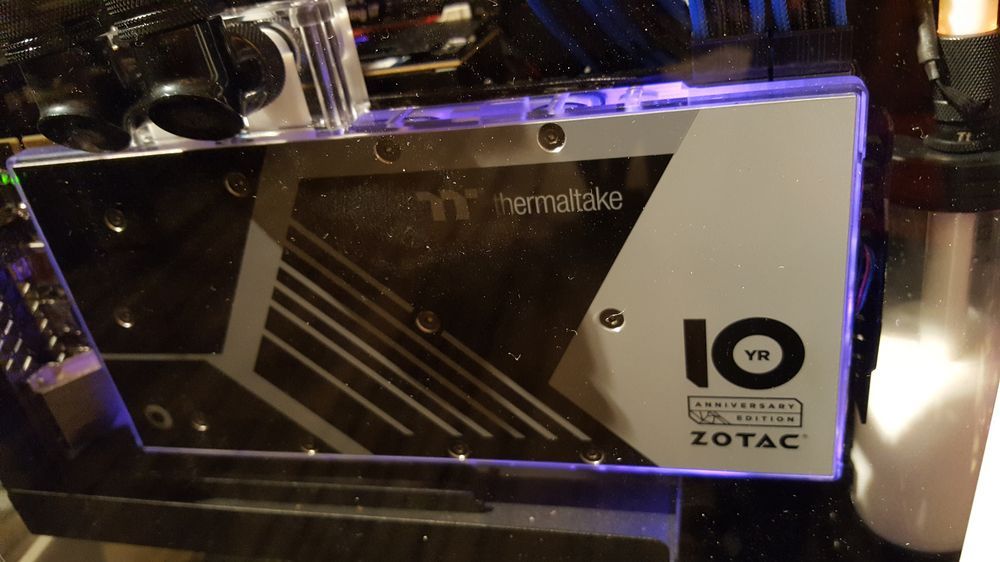 Zotac GeForce GTX 1080 ArcticStorm Thermaltake 10 Year Anniversary Edition
