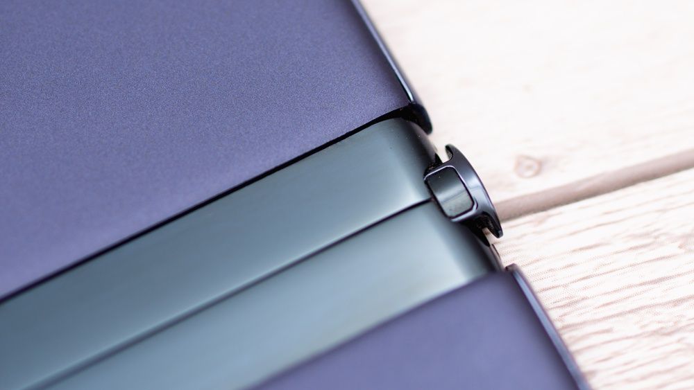 Huawei Mate Xs składany od tyłu