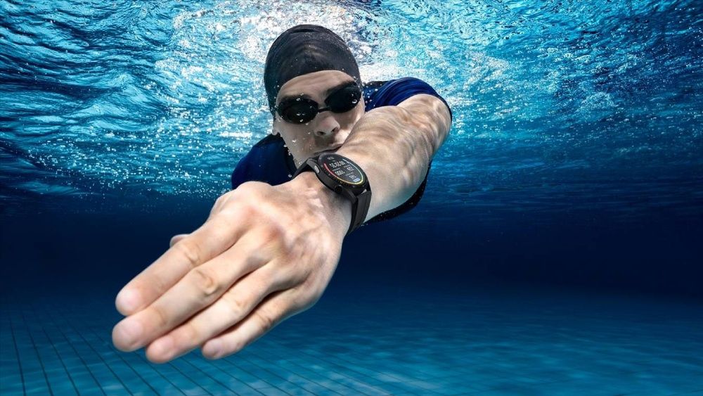 Huawei Watch GT 3 pod wodą