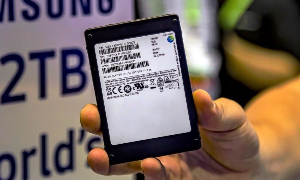 Samsung PM1643 - dysk SSD 32 TB