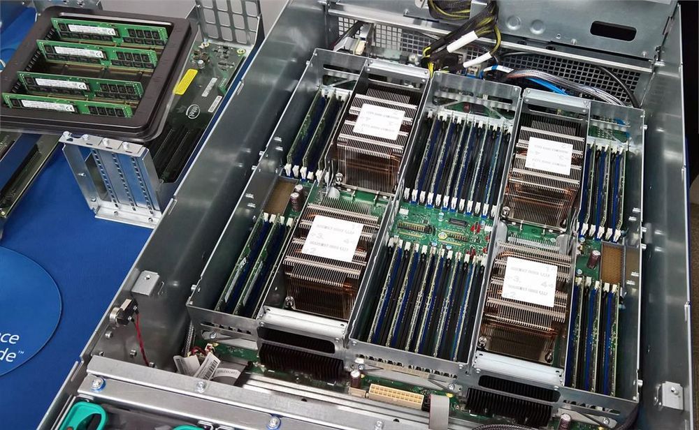 Serwer z procesorami Intel Xeon