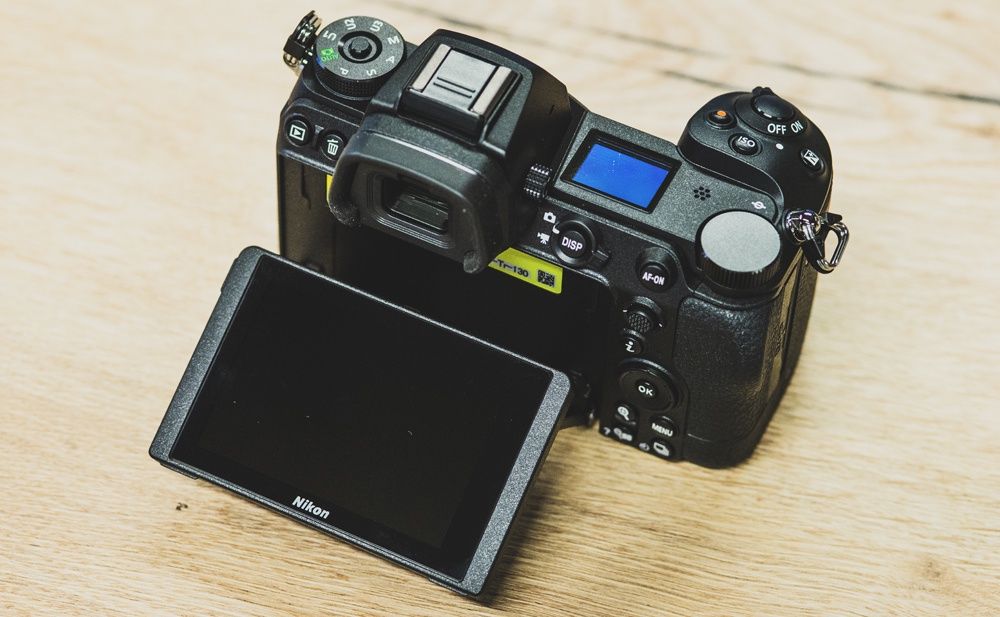 Nikon Z7 II i Z6 II ekran uchylny