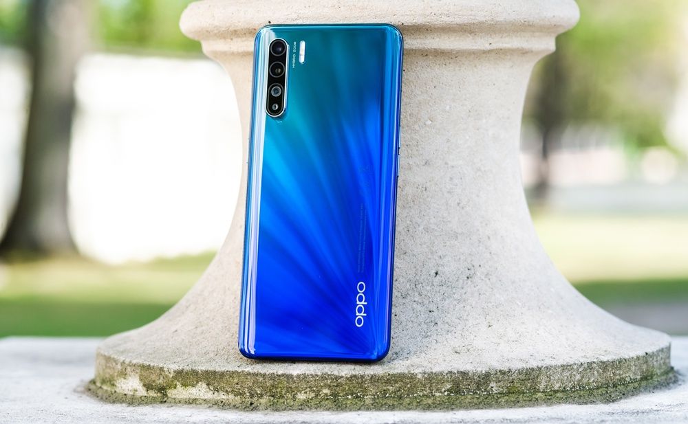 Oppo Reno 3 tył