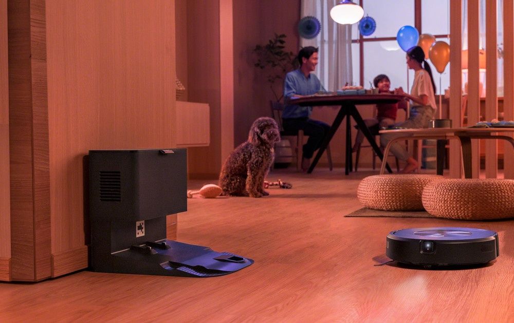 iRobot Roomba Combo j7+ stacja