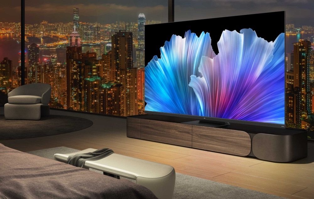 TCL C93