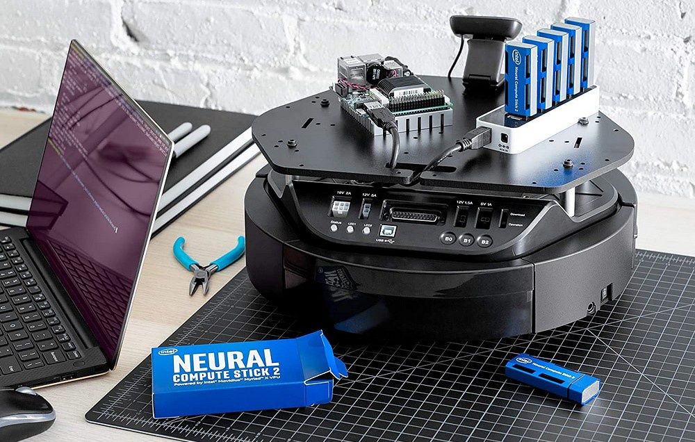 Intel Neural Compute Stick 2 - im więcej tym lepiej