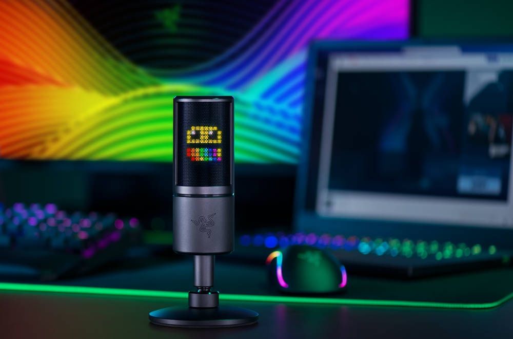 Razer Seiren Emote mikrofon