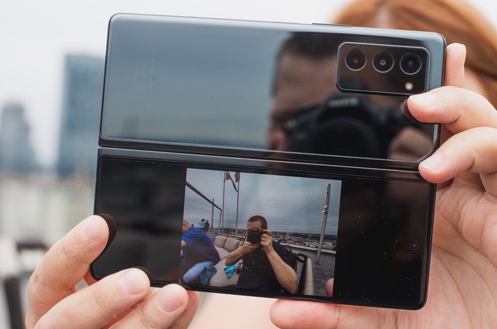 Samsung Galaxy Z Fold 2 podgląd