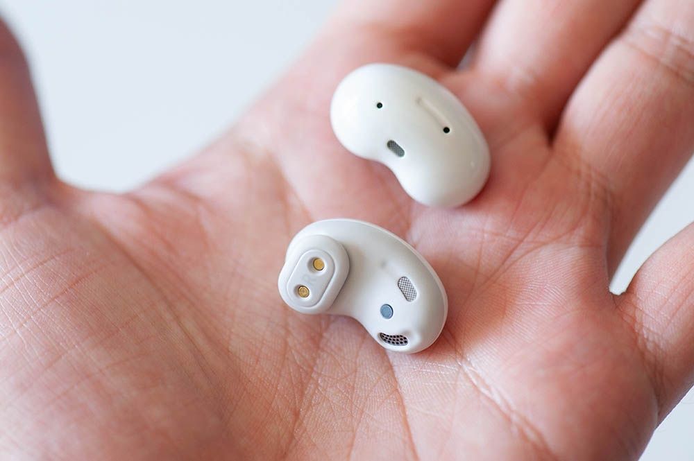 Samsung Galaxy Buds Live - słuchawki z dobrym basem