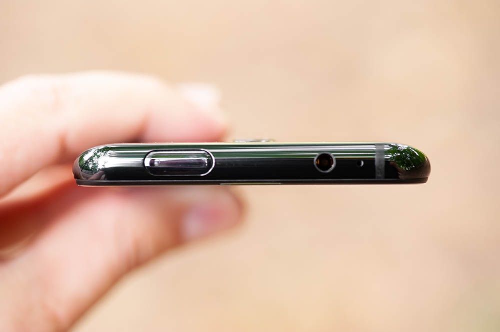 Xiaomi Mi 9T - złącze słuchawkowe 3,5 mm