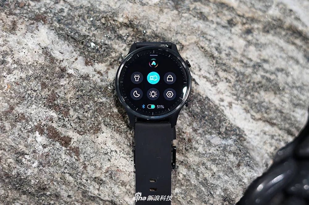 Xiaomi Watch Color foto 2