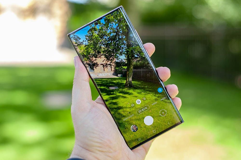 Samsung Galaxy Note 20 Ultra - wyświetlacz 120 Hz AMOLED