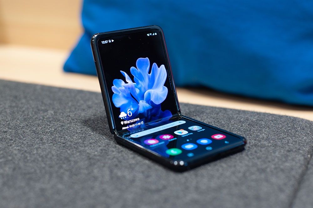 Samsung Galaxy Z Flip - składany telefon