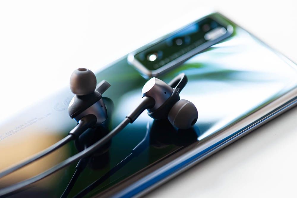vivo y70 ze słuchawkami