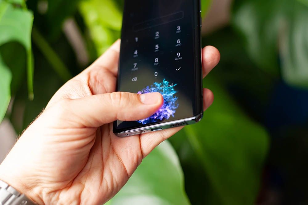 vivo x51 5g - czytnik linii papilarnych w ekranie