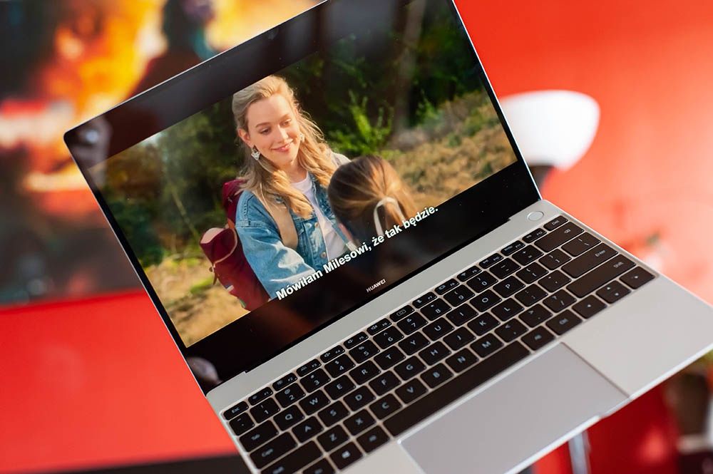 Huawei MateBook X 2020 - laptop do filmów
