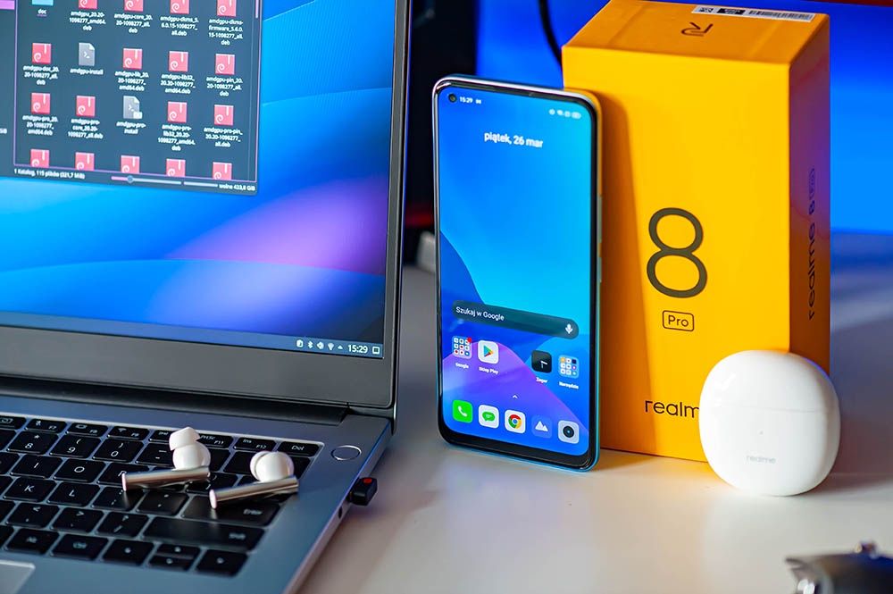 realme 8 Pro przód