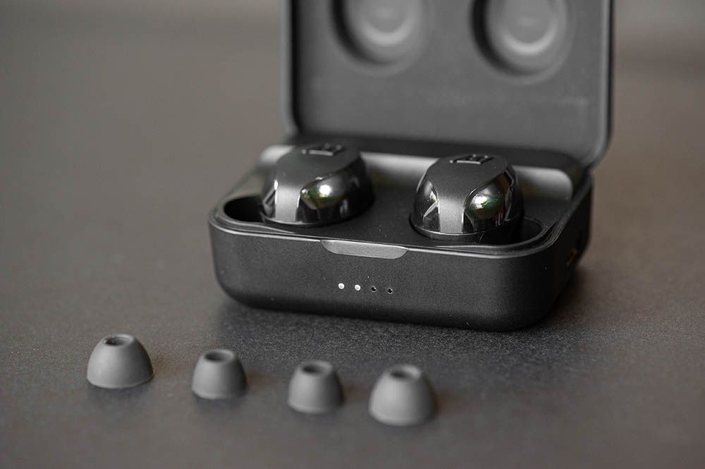 MEE audio X10 - gumki