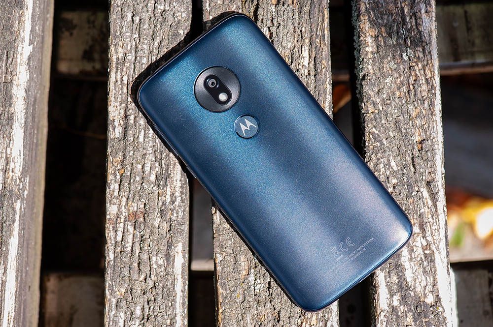 Moto G7 Play - smartfon do 600 zł