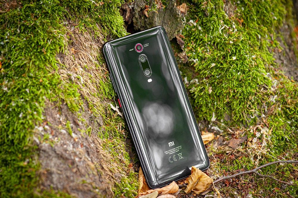 Xiaomi Mi 9T - szklana obudowa