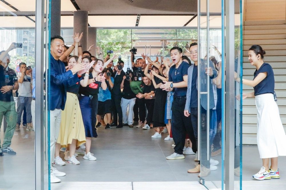 Huawei flagowy sklep zaprasza