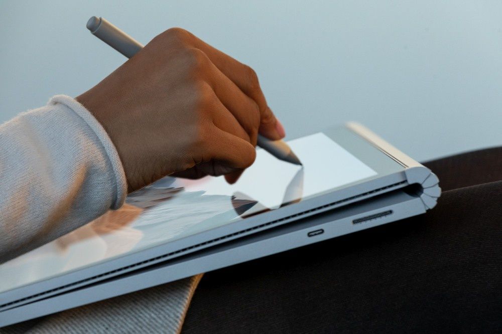 Microsoft Surface Book 3 rysowanie