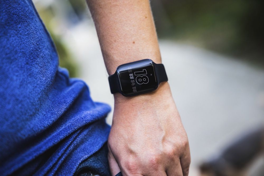 OPPO Watch dłoń