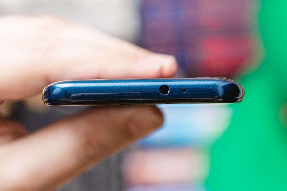 Motorola Moto G8 Power górna krawędź smartfona