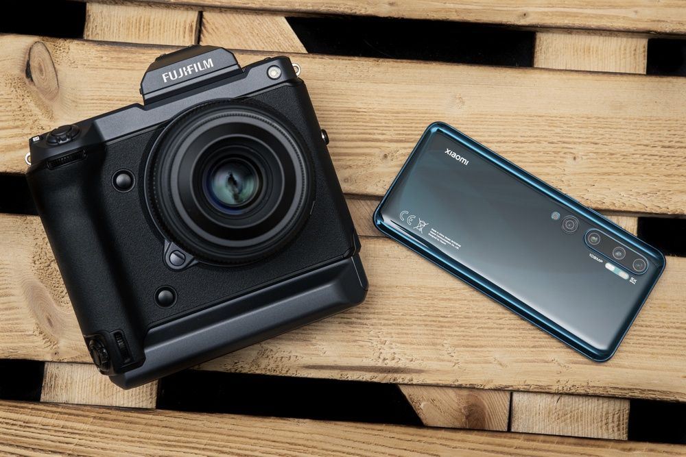 Fujifilm GFX 100 Xiaomi Mi Note 10