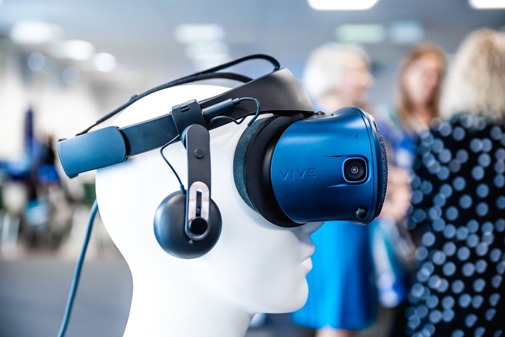 HTC Vive Cosmos słuchawki