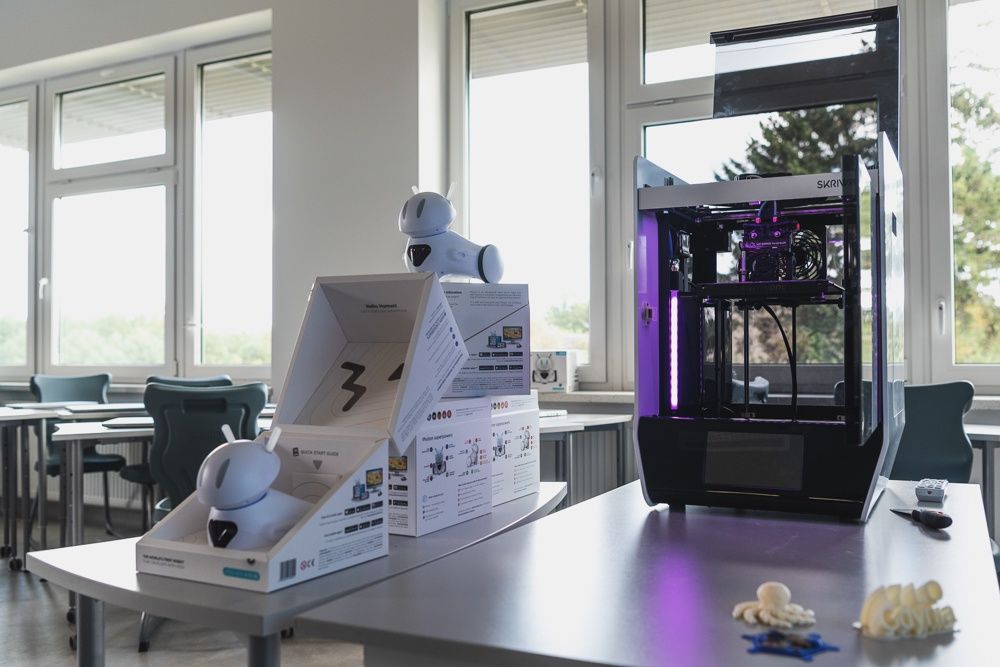 Drukarka Skriware i robot edukacyjny Photon