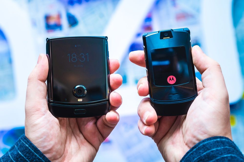 Motorola RAZR 2019 i V3 złożone