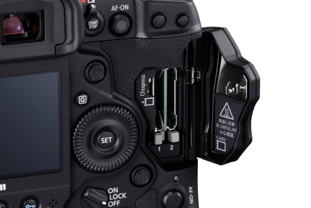 Canon EOS-1D X Mark III sloty karty pamięci