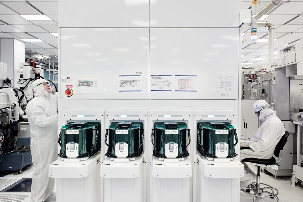 IBM - produkcja układów scalonych