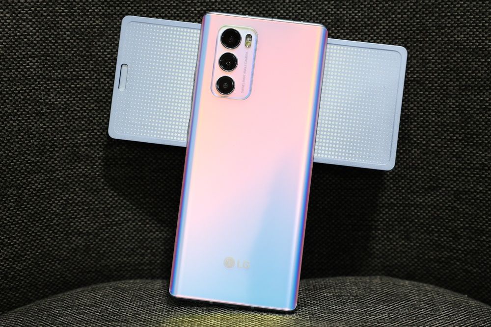 LG Wing