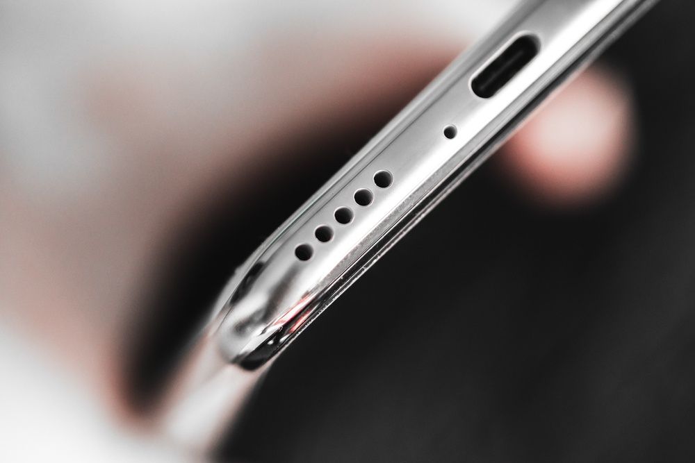 Huawei P40 Lite głośniczek