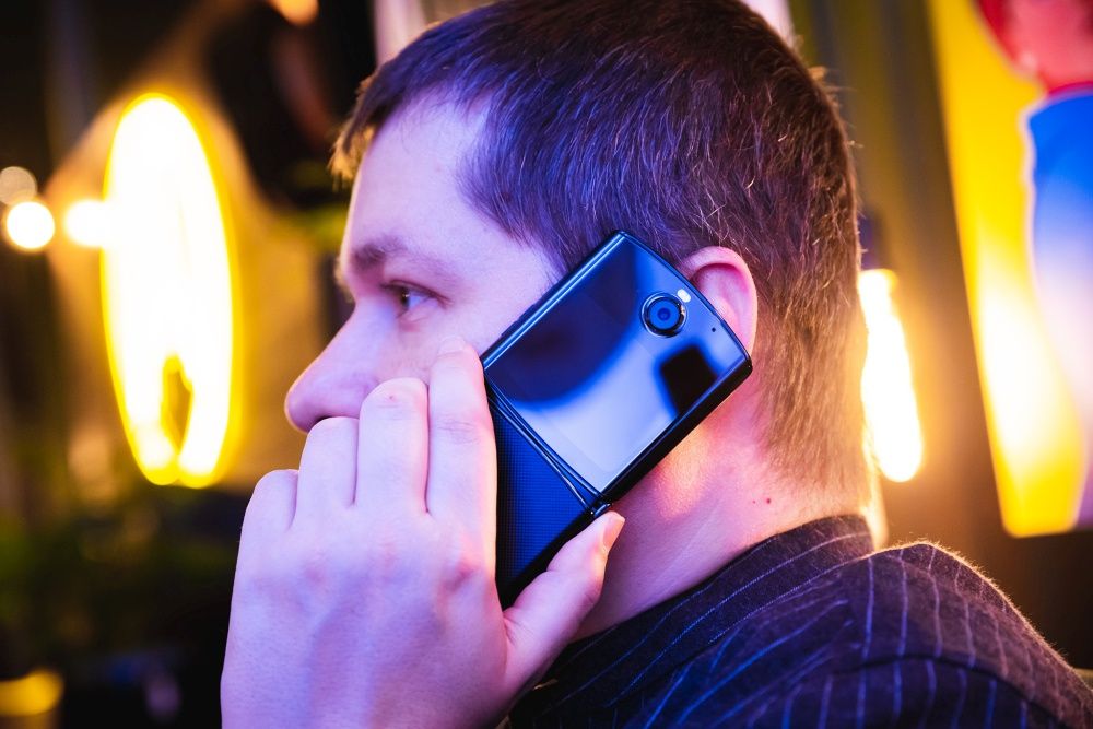 Motorola RAZR rozmowa
