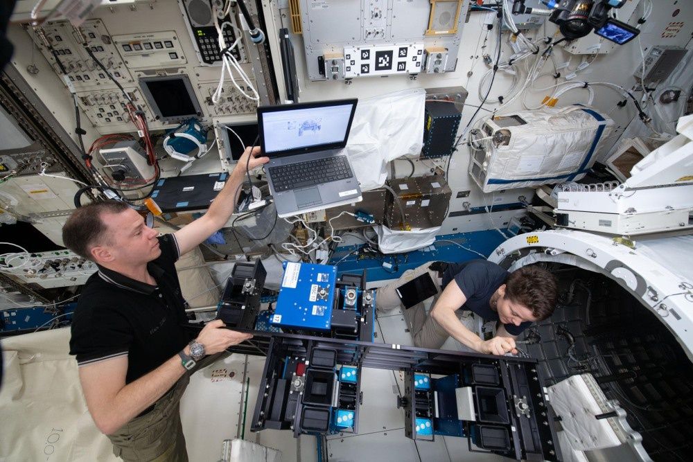 ISS laptopy