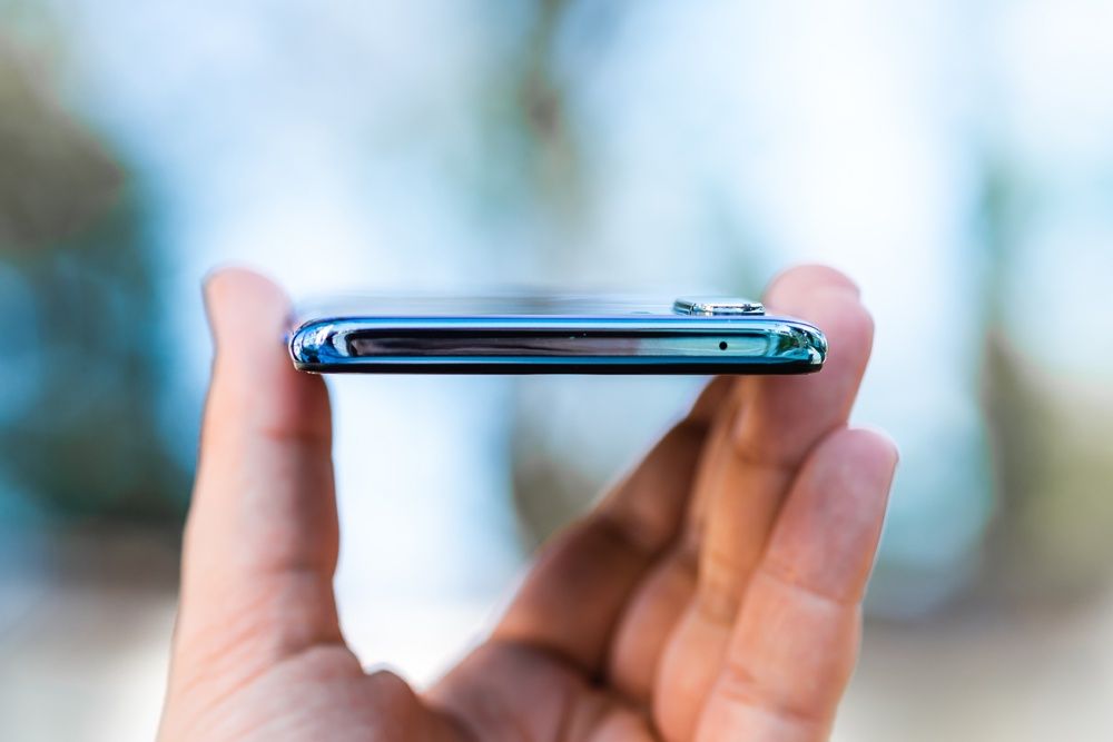 Oppo Reno 3 górna krawędź