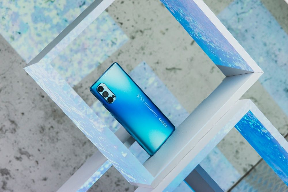OPPO Reno 4 Pro 5G lifestyle