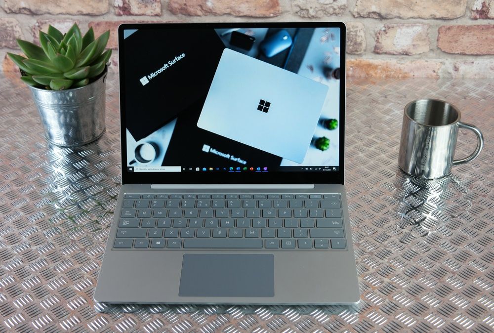 Microsoft Surface Laptop Go
