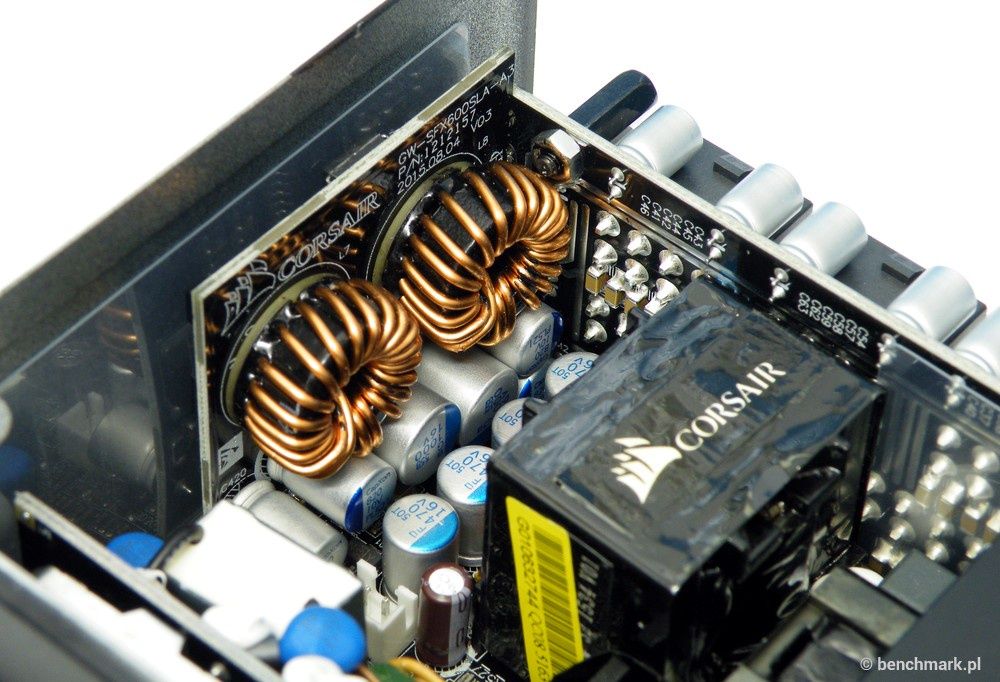 Corsair SF450 zasilacz wnętrze