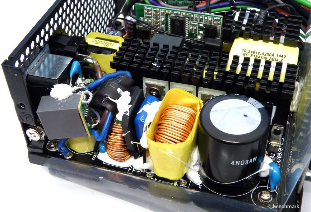 Chieftec Smart SFX-500GD-C zasilacz - wnętrze